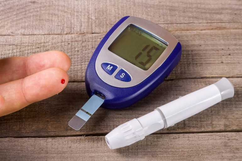 Which accurate and inexpensive glucometer is better to choose